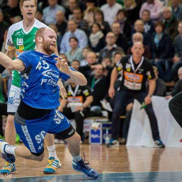 Alexander Becker (VfL Gummersbach) im Spiel Frisch Auf Goeppingen – VfL Gummersbach Alexander Becker (VfL Gummersbach) im Spiel Frisch Auf Goeppingen - VfL Gummersbach