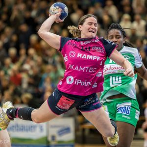 Anna Loerper im Spiel Frisch Auf Frauen - Tus Metzingen