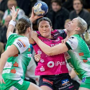 Anna Loerper im Spiel Frisch Auf Frauen - Tus Metzingen