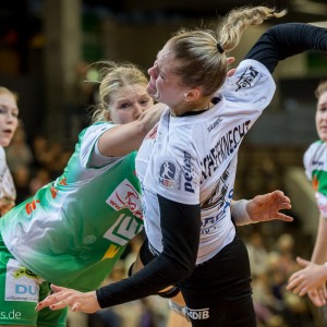 Beate Scheffknecht im Spiel Frisch Auf Frauen - Thueringer HC