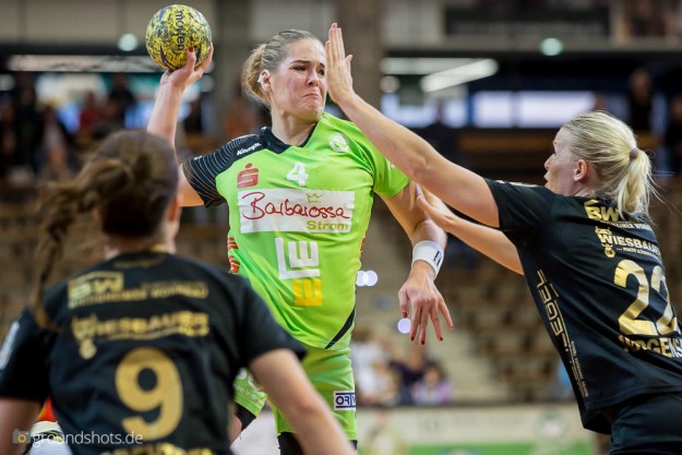 Beate Scheffknecht im Spiel Frisch Auf Goeppingen Frauen - Bietigheim