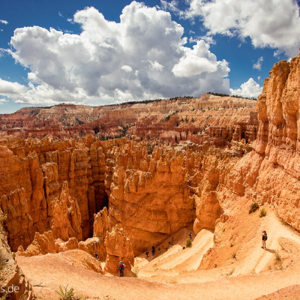 Blick auf den Navajo Loop Trail im Bryce Canyon National Park