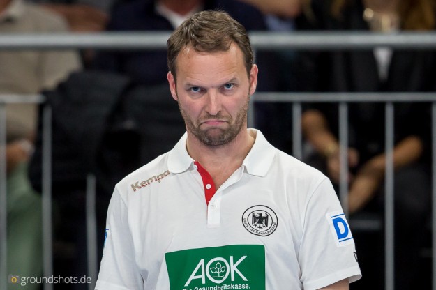 Bundestrainer Dagur Sigurdsson im Spiel Deutschland-Schweiz Bundestrainer Dagur Sigurdsson im Spiel Deutschland-Schweiz