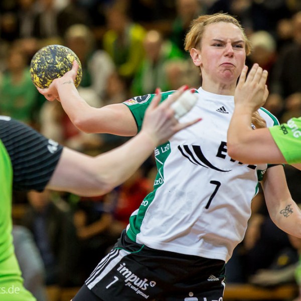Caroline Mueller im Spiel Frisch Auf Frauen - VfL Oldenburg