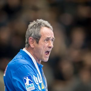 Dr Rolf Brack im Spiel FRISCH AUF Goeppingen - TuS N-Luebecke