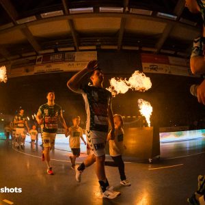 Einlauf zum Spiel Frisch Auf Goeppingen – DHfK Leipzig Einlauf zum Spiel Frisch Auf Goeppingen - DHfK Leipzig