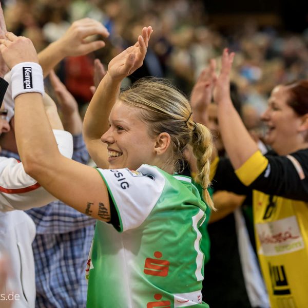 Frisch Auf Frauen - Bayer Leverkusen