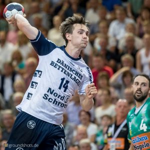 Hampus Wanne im Spiel FRISCH AUF Goeppingen – Flensburg-Handewitt Hampus Wanne im Spiel FRISCH AUF Goeppingen - Flensburg-Handewitt