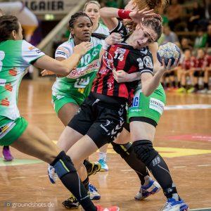 Jenny Karolius im Spiel Frisch Auf Frauen - Bayer Leverkusen