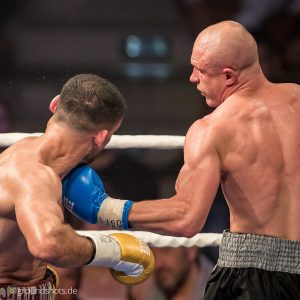 Karo Murat gegen Yevgeni Makhteienko Karo Murat gegen Yevgeni Makhteienko