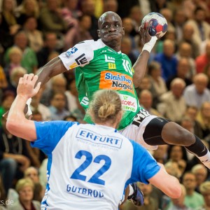 Kevynn Nyokas im Spiel Frisch Auf Goeppingen - Bergischer HC