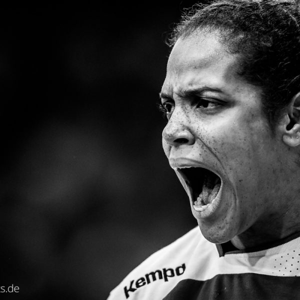 Kristy Zimmermann im Spiel Frisch Auf Frauen - Tus Metzingen