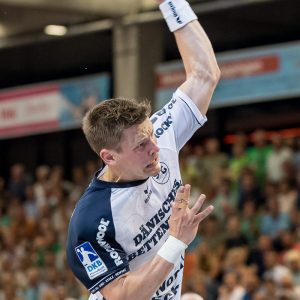 Lasse Svan im Spiel FRISCH AUF Goeppingen – Flensburg-Handewitt Lasse Svan im Spiel FRISCH AUF Goeppingen - Flensburg-Handewitt