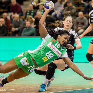 Prudence Kinlend im Spiel Frisch Auf Frauen - HC leipzig