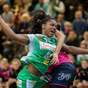 Prudence Kinlend im Spiel Frisch Auf Frauen - Tus Metzingen