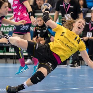 Sina Namat im Spiel TUSSIES Metzingen – TV Nellingen Sina Namat im Spiel TUSSIES Metzingen - TV Nellingen