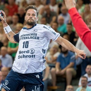 Thomas Mogensen im Spiel FRISCH AUF Goeppingen – Flensburg-Handewitt Thomas Mogensen im Spiel FRISCH AUF Goeppingen - Flensburg-Handewitt