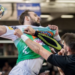 Tim Kneule im Spiel FRISCH AUF Goeppingen – FC Porto Tim Kneule im Spiel FRISCH AUF Goeppingen - FC Porto