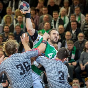 Tim Kneule im Spiel FRISCH AUF Goeppingen-Fuechse Berlin Tim Kneule im Spiel FRISCH AUF Goeppingen-Fuechse Berlin