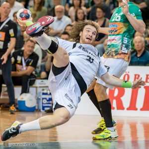 Timm Schneider im Spiel Frisch Auf Goeppingen - MT Melsungen