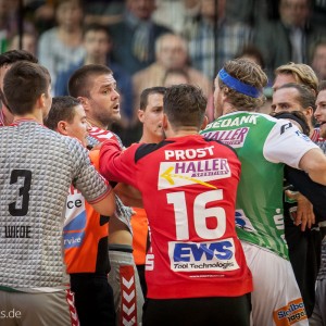 Tumult im Spiel FRISCH AUF Goeppingen-Fuechse Berlin Tumult im Spiel FRISCH AUF Goeppingen-Fuechse Berlin