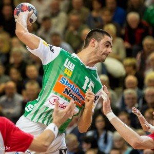 Zarko Sesum im Spiel FRISCH AUF Goeppingen – Flensburg-Handewitt Zarko Sesum im Spiel FRISCH AUF Goeppingen - Flensburg-Handewitt