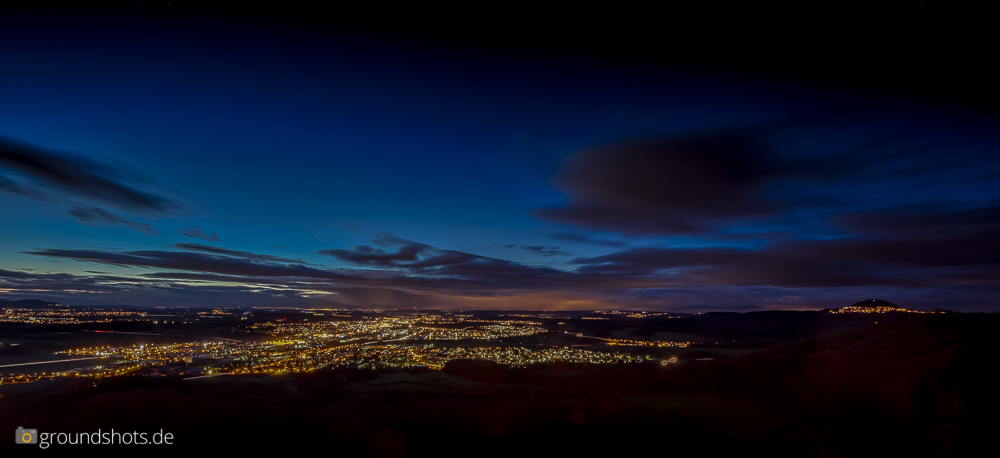 Blick ueber Salach und Eislingen - rechts Hohenstaufen
