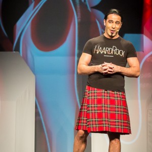 Buelent Ceylan mit seinem Programm Haardrock