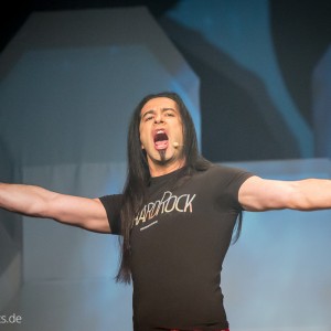 Buelent Ceylan mit seinem Programm Haardrock