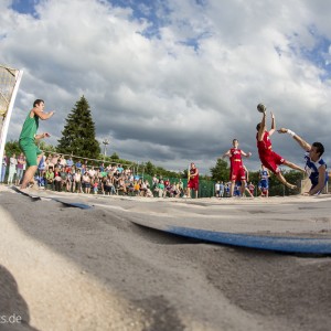 Einweihunge Beachhandballfeld Uhingen – HT Uhingen-Holzhausen zusammen mit dem TC Uhingen Einweihunge Beachhandballfeld Uhingen - HT Uhingen-Holzhausen zusammen mit dem TC Uhingen