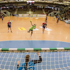 Nicole Dinkel im Spiel Frisch Auf Frauen - Bietigheim