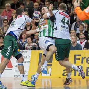 Tim Kneule im Spiel Frisch Auf Goeppingen - HSG Wetzlar